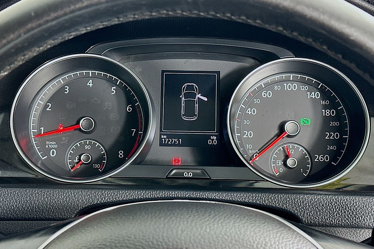 2014 Volkswagen Golf 103TSI Highline 7