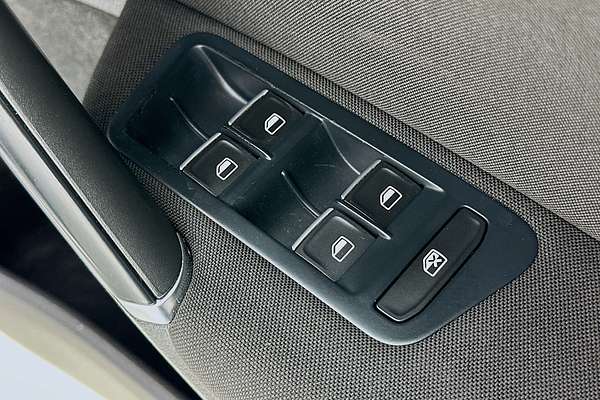 2014 Volkswagen Golf 103TSI Highline 7