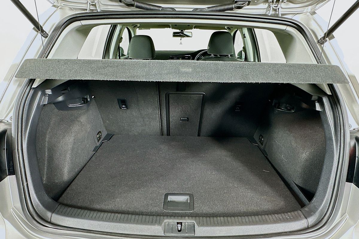 2014 Volkswagen Golf 103TSI Highline 7