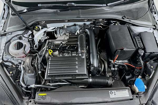 2014 Volkswagen Golf 103TSI Highline 7
