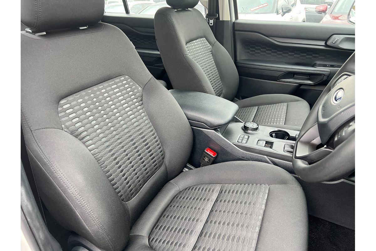 2024 Ford Everest Ambiente L