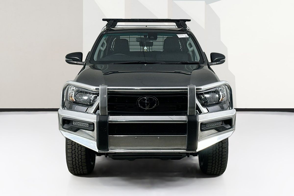 2022 Toyota HILUX SR GUN126R