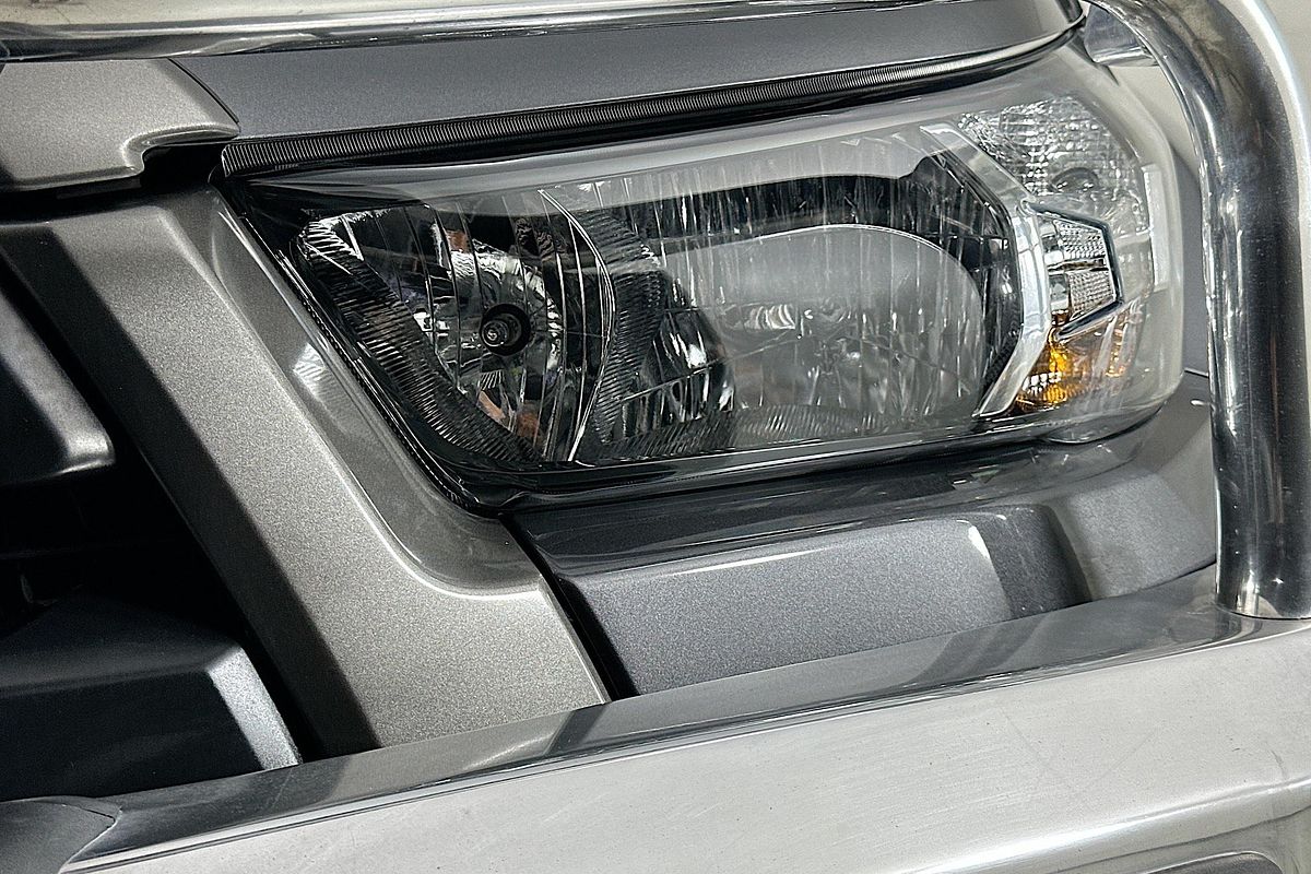 2022 Toyota HILUX SR GUN126R