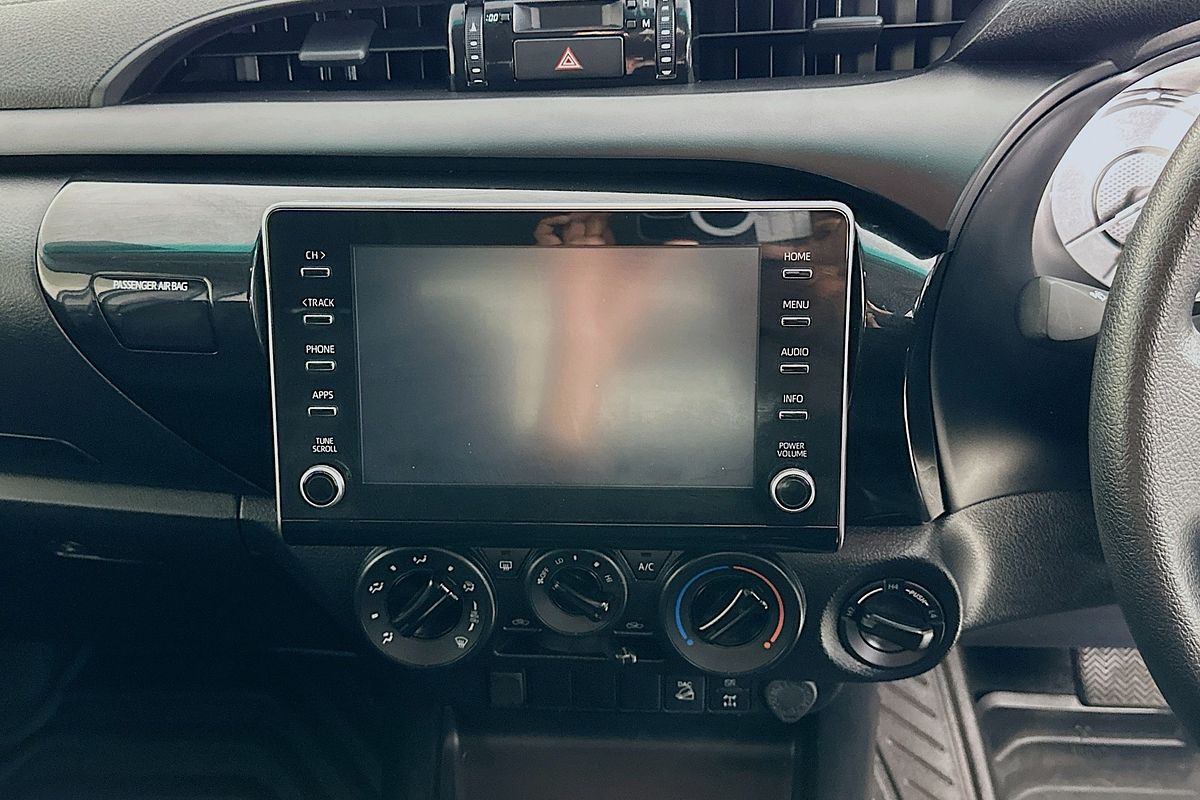 2022 Toyota HILUX SR GUN126R