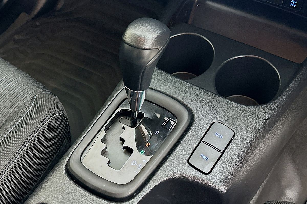2022 Toyota HILUX SR GUN126R