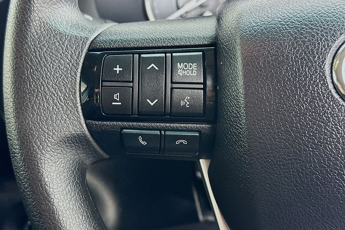 2022 Toyota HILUX SR GUN126R