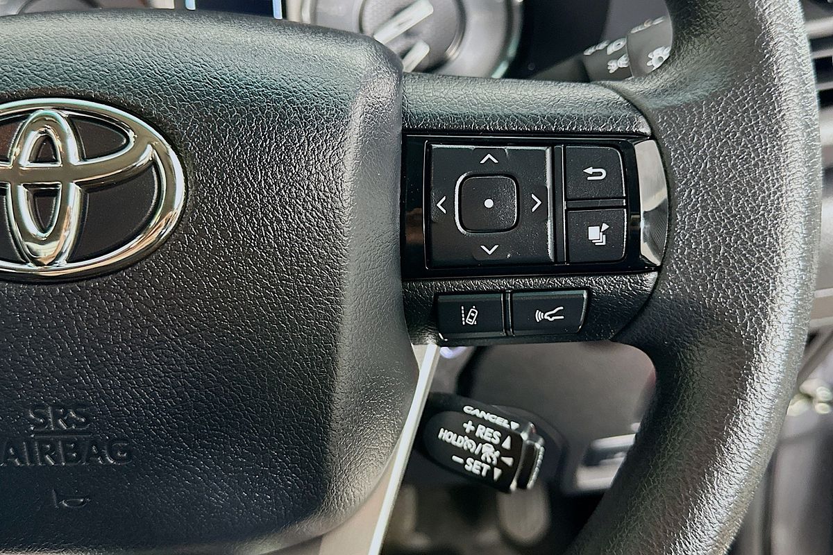 2022 Toyota HILUX SR GUN126R