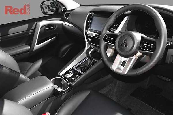 2025 Mitsubishi Pajero Sport Exceed QG thumb-11