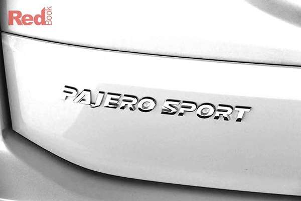2025 Mitsubishi Pajero Sport Exceed QG thumb-21