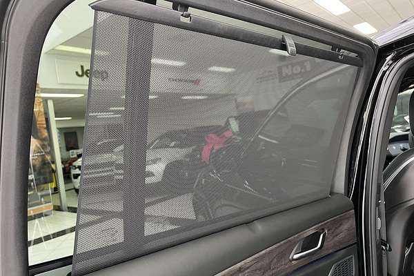 2023 Jeep Grand Cherokee Overland WL