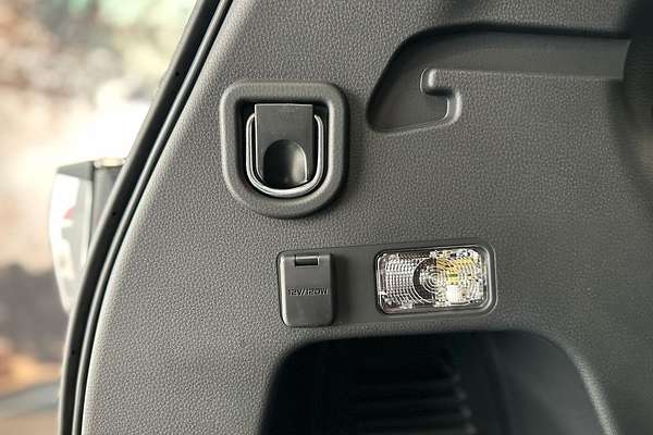 2025 Isuzu MU-X LS-M