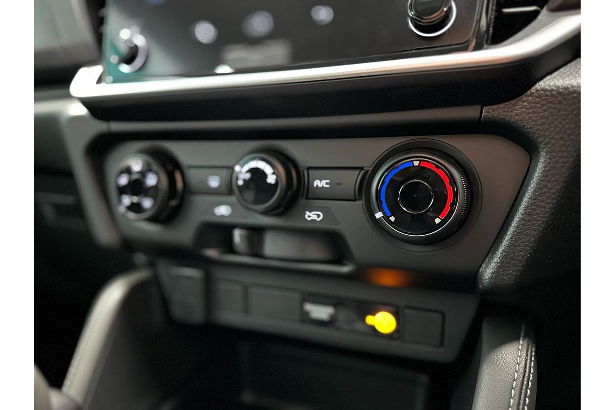 2025 Isuzu MU-X LS-M