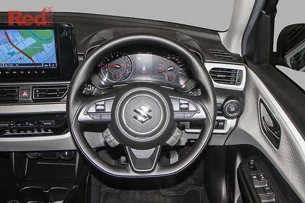 2025 Suzuki Swift Hybrid UZ