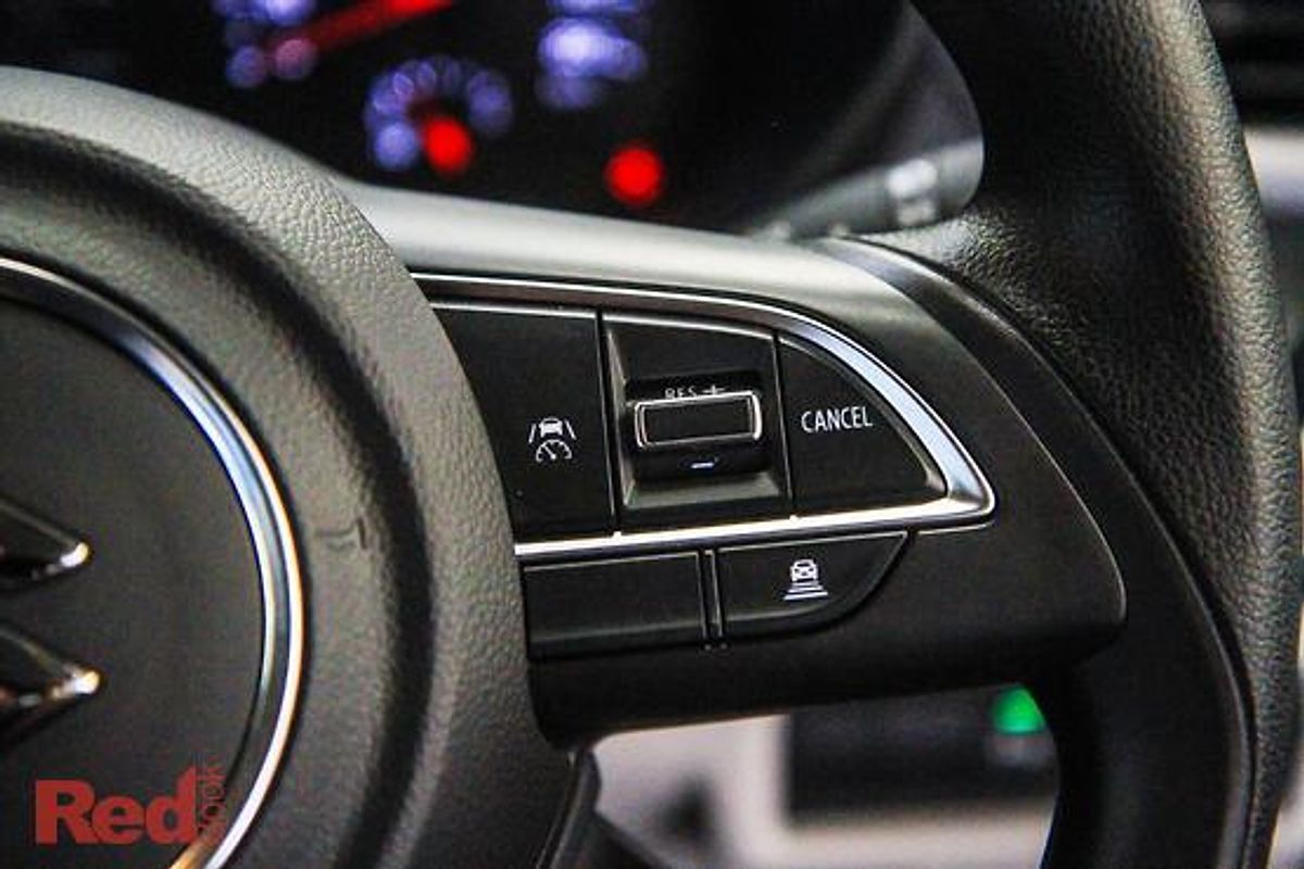 2025 Suzuki Swift Hybrid UZ