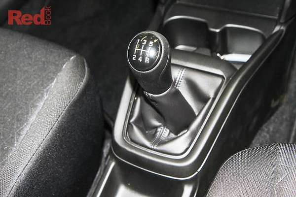 2025 Suzuki Swift Hybrid UZ