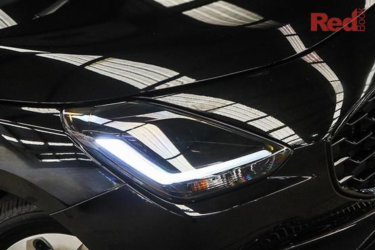 2025 Suzuki Swift Hybrid UZ