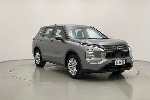2022 Mitsubishi Outlander ES ZM