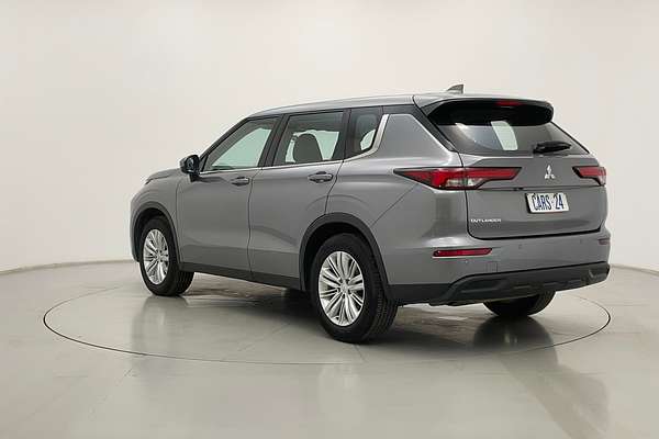 2022 Mitsubishi Outlander ES ZM