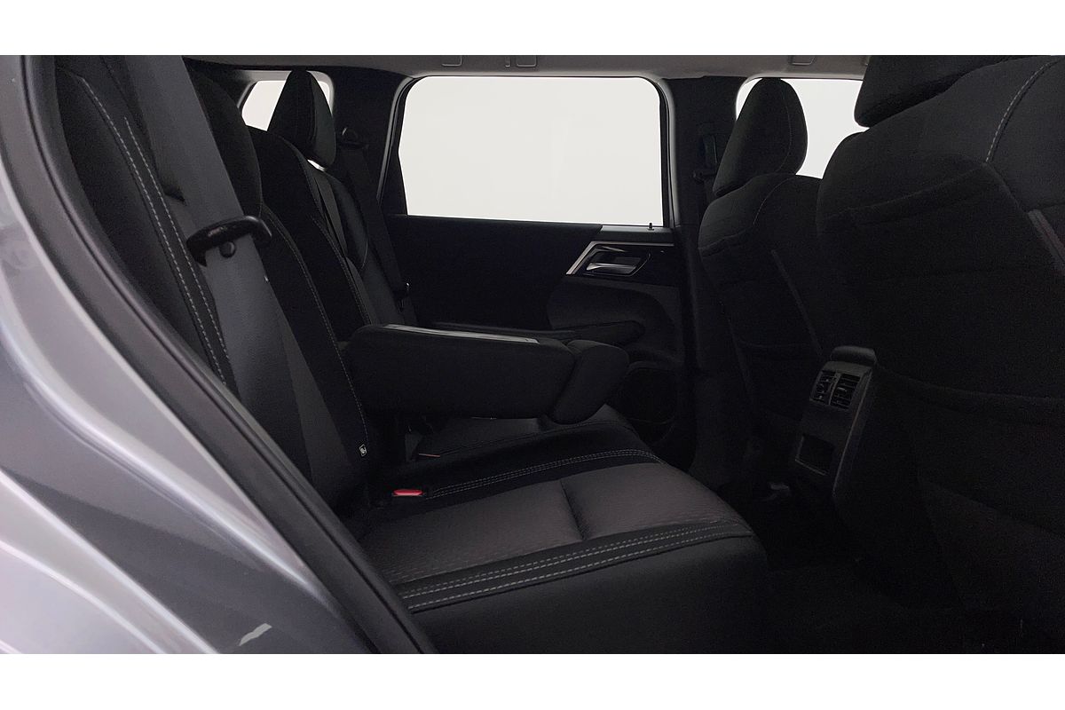 2022 Mitsubishi Outlander ES ZM