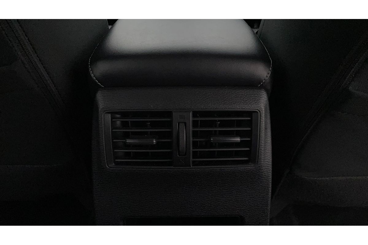 2022 Mitsubishi Outlander ES ZM
