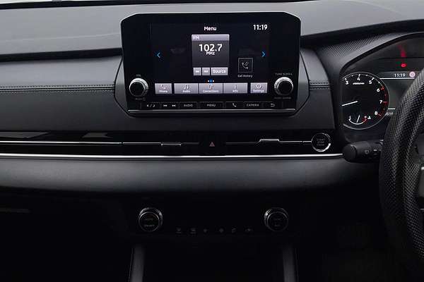 2022 Mitsubishi Outlander ES ZM