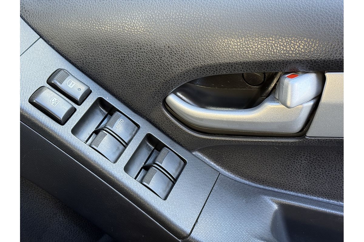 2012 Isuzu D-MAX LS High Ride Rear Wheel Drive