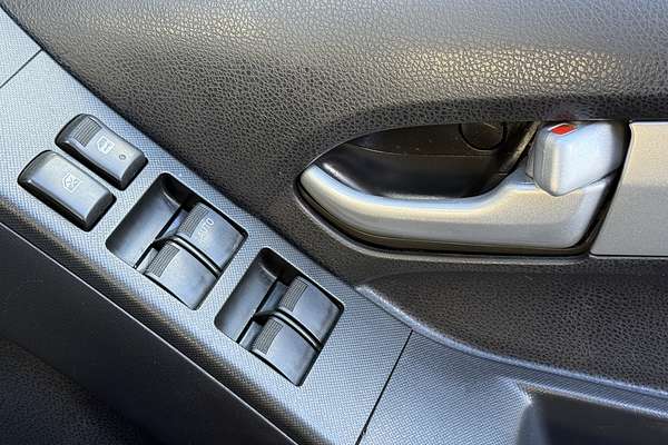 2012 Isuzu D-MAX LS High Ride Rear Wheel Drive