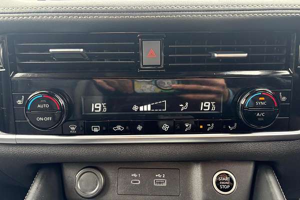 2024 Nissan X-TRAIL ST-L T33