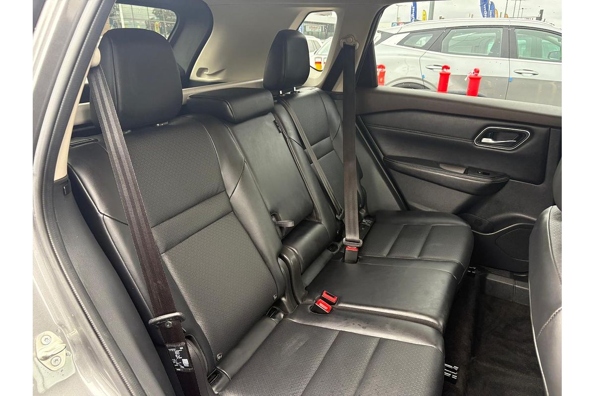 2024 Nissan X-TRAIL ST-L T33