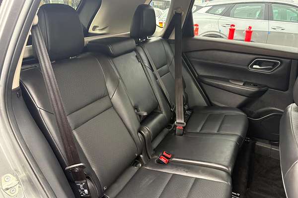 2024 Nissan X-TRAIL ST-L T33