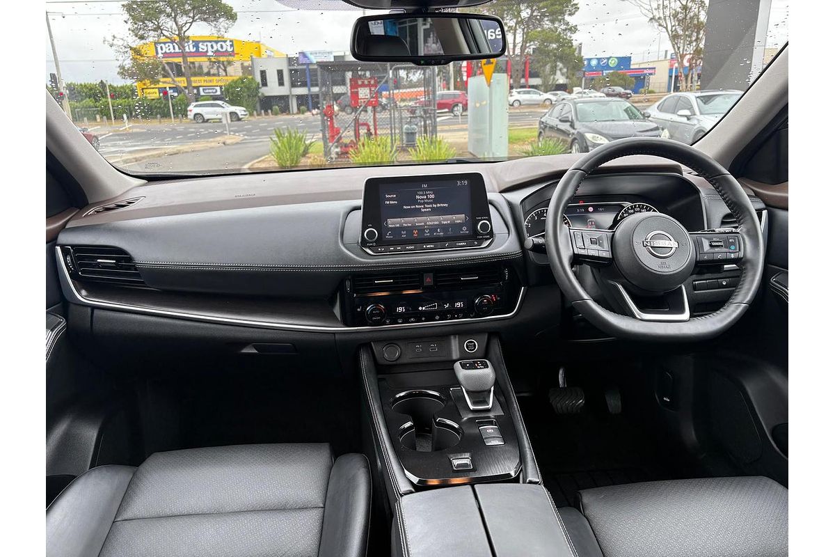 2024 Nissan X-TRAIL ST-L T33