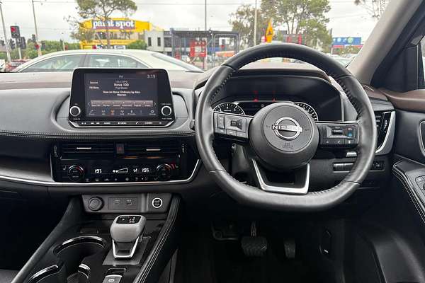 2024 Nissan X-TRAIL ST-L T33