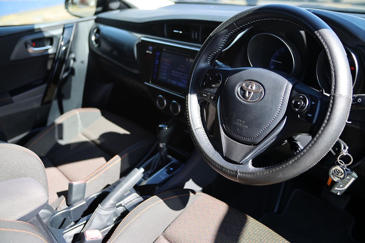 2016 Toyota Corolla SX ZRE182R