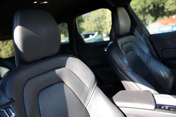 2019 Volvo XC60 T6 R-Design