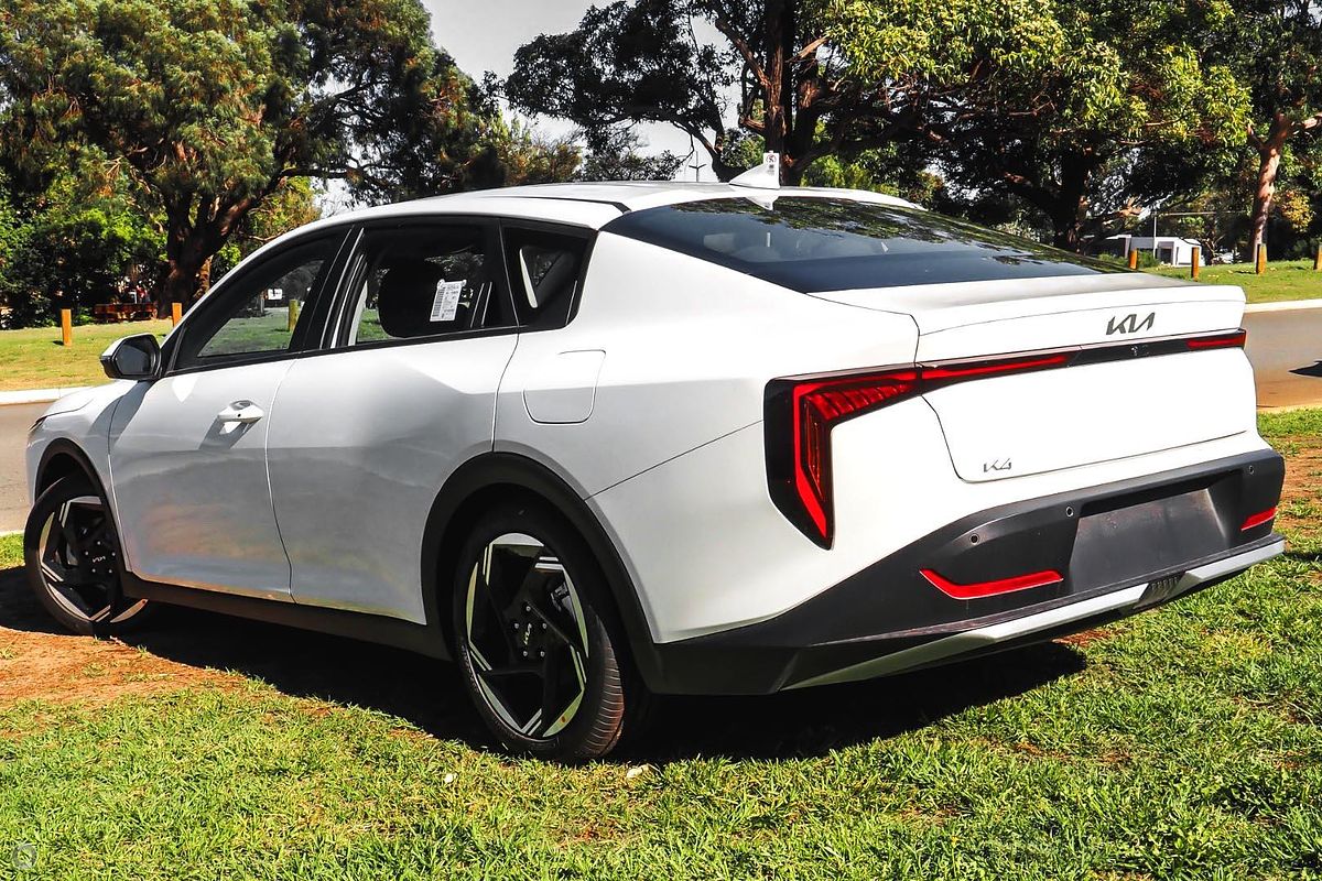 2025 Kia K4 Sport CL4m