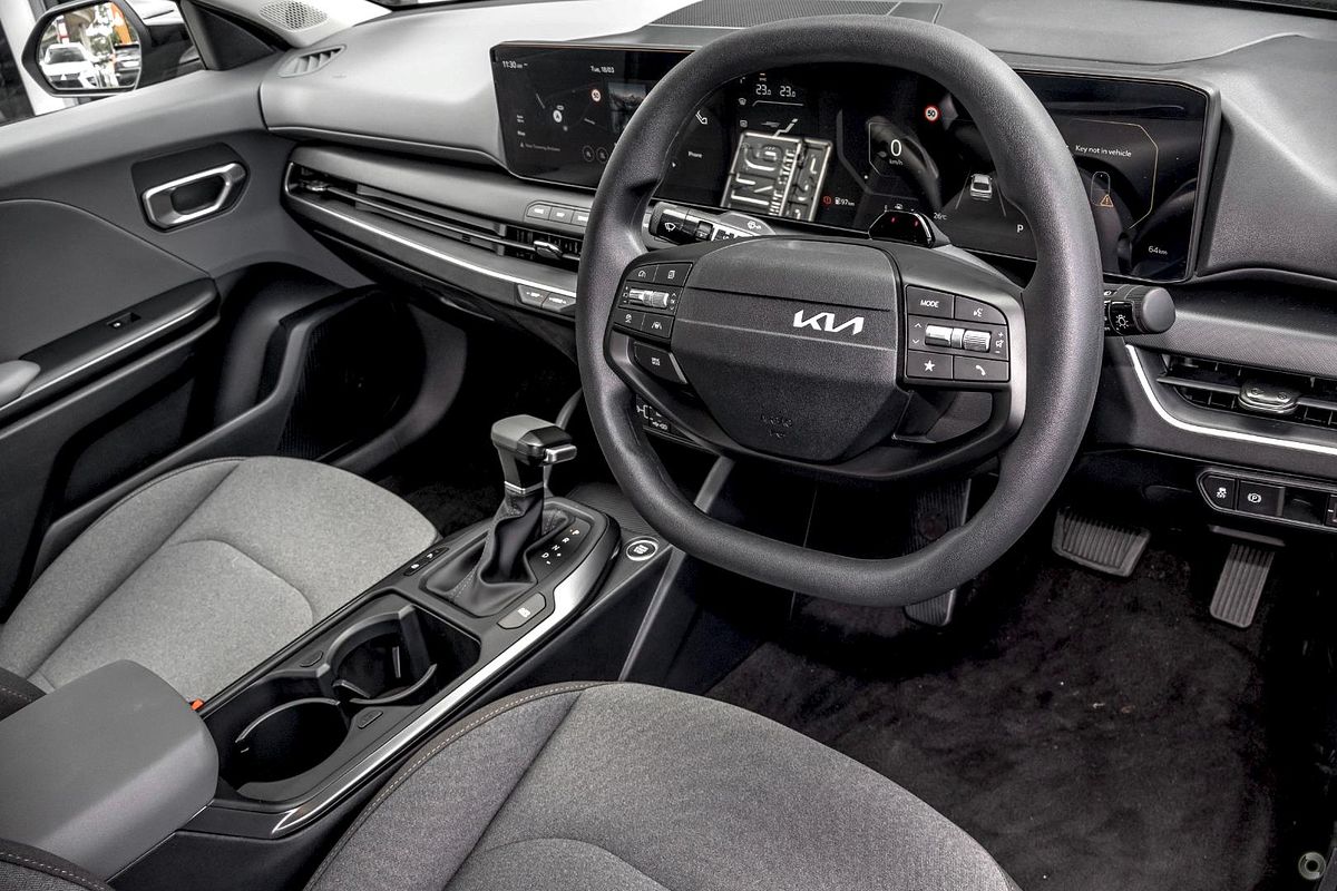2025 Kia K4 Sport CL4m
