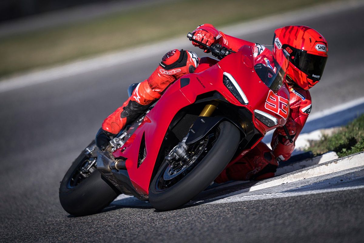 2025 Ducati PANIGALE V2S