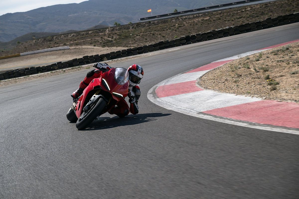 2025 Ducati PANIGALE V2S