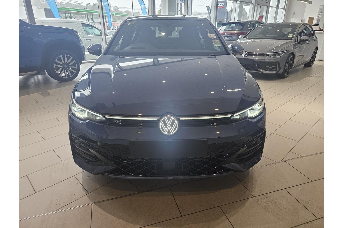 2025 Volkswagen Golf 110TSI R-Line 8.5