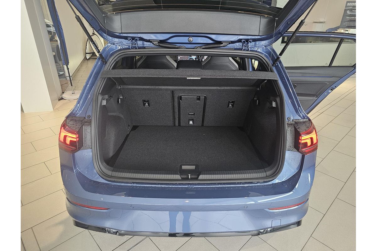 2025 Volkswagen Golf 110TSI R-Line 8.5