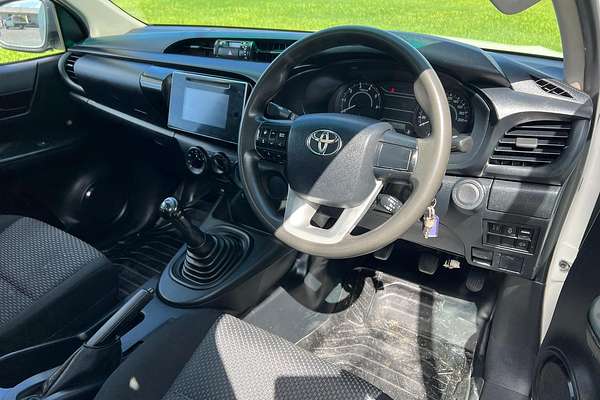 2015 Toyota Hilux Workmate GUN122R Rear Wheel Drive