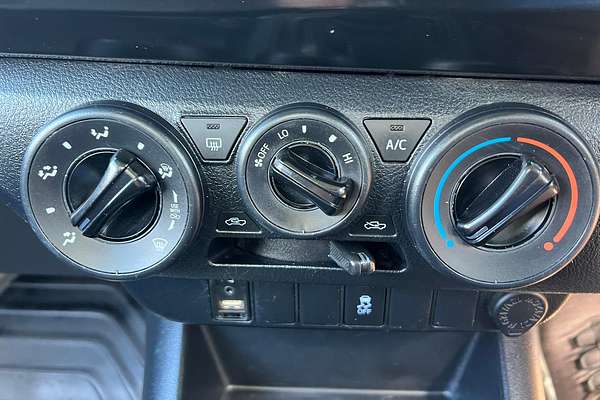 2015 Toyota Hilux Workmate GUN122R Rear Wheel Drive