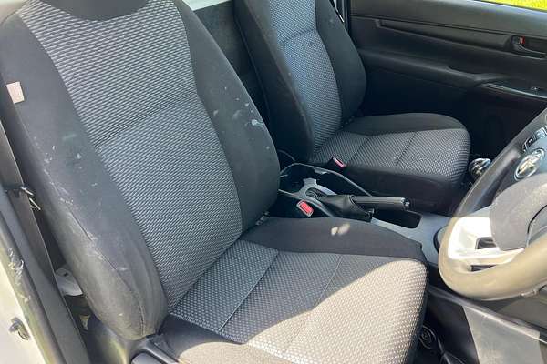 2015 Toyota Hilux Workmate GUN122R Rear Wheel Drive