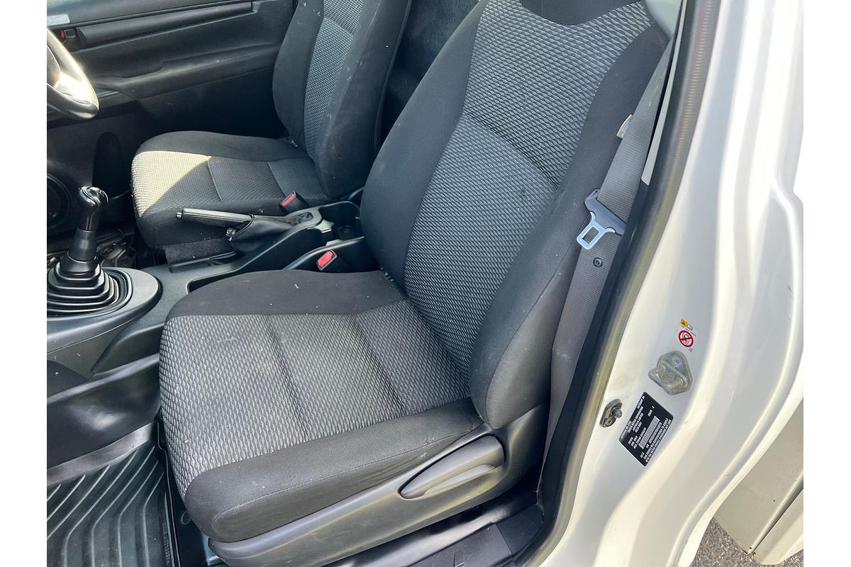 2015 Toyota Hilux Workmate GUN122R Rear Wheel Drive