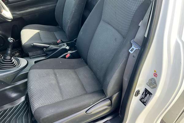 2015 Toyota Hilux Workmate GUN122R Rear Wheel Drive