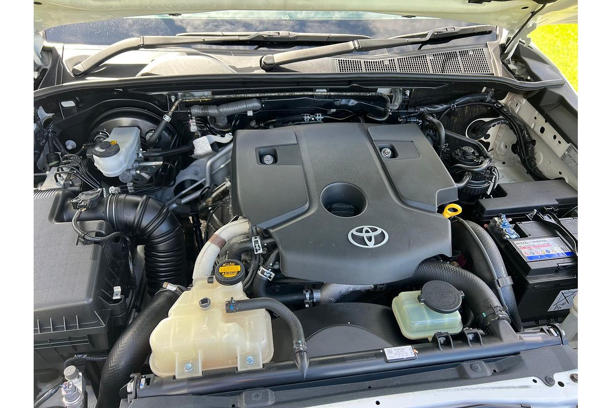 2015 Toyota Hilux Workmate GUN122R Rear Wheel Drive