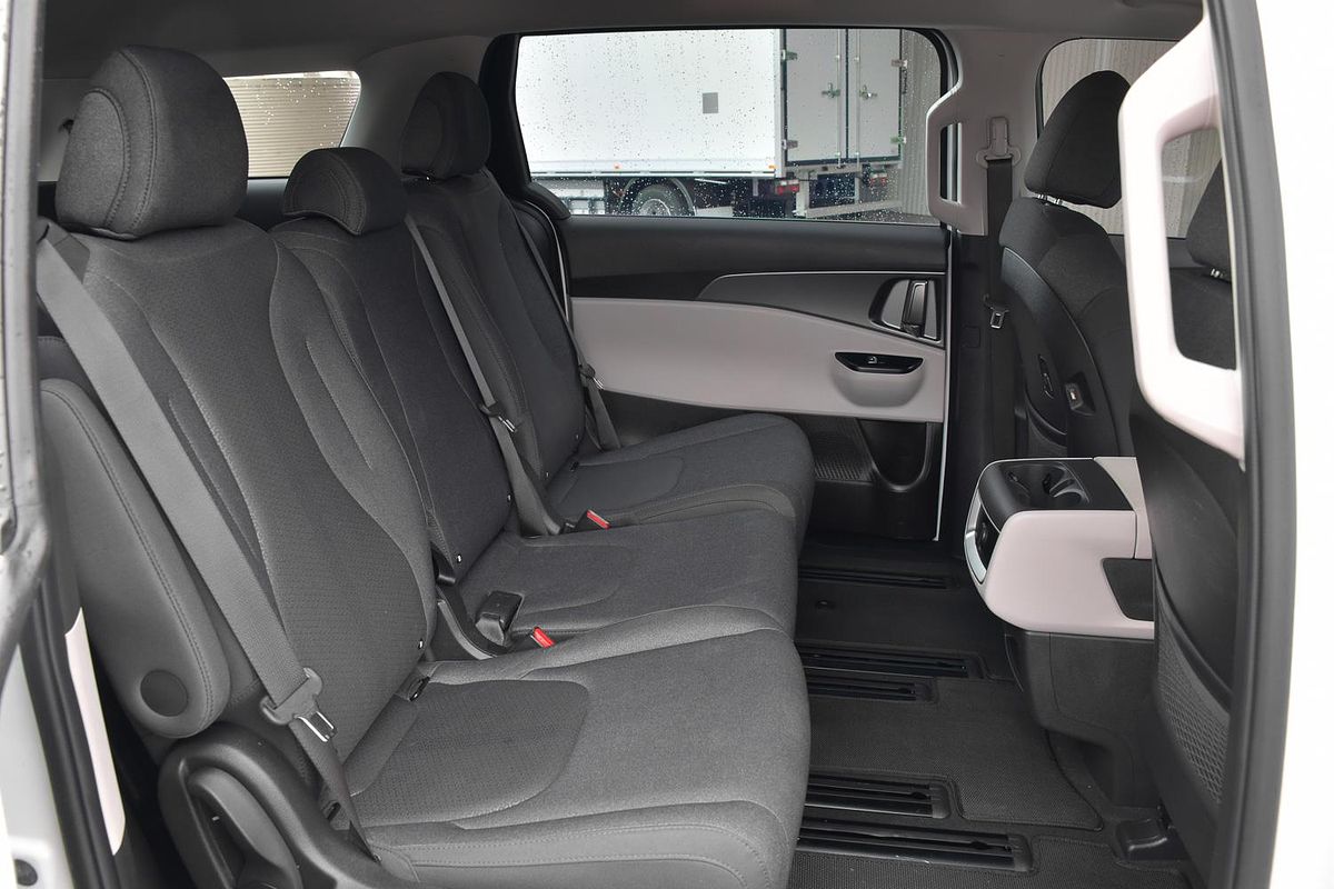 2021 Kia Carnival S KA4