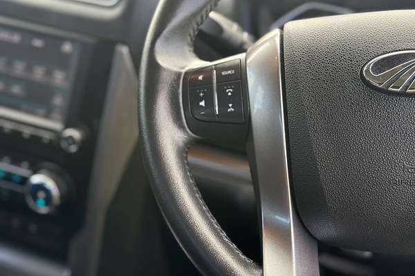 2022 Mahindra PIK-UP S11 4X4