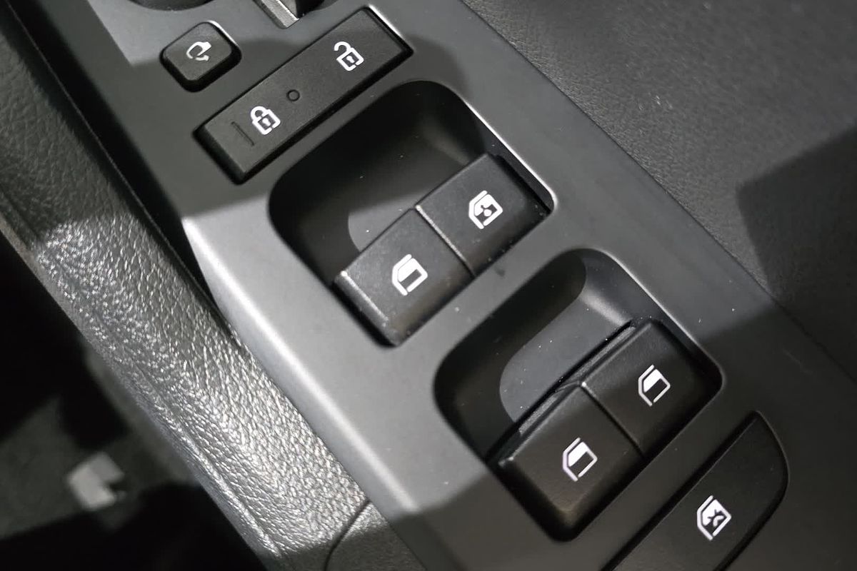2022 Kia Sportage S NQ5