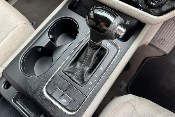 2015 Kia Carnival S YP
